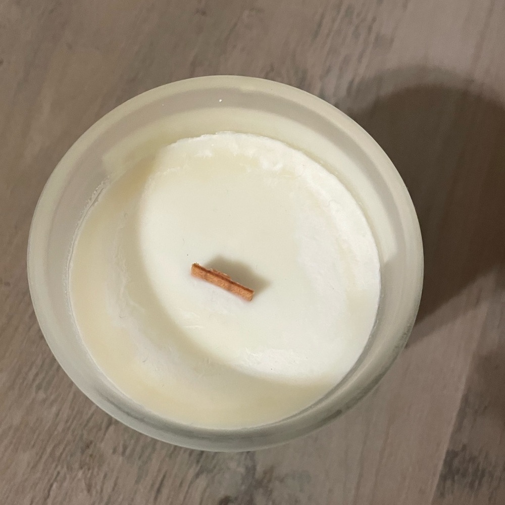 Size Matters: Nobody wants a small glass of wine! Soy Candle 10 oz. - Picture 5 of 6